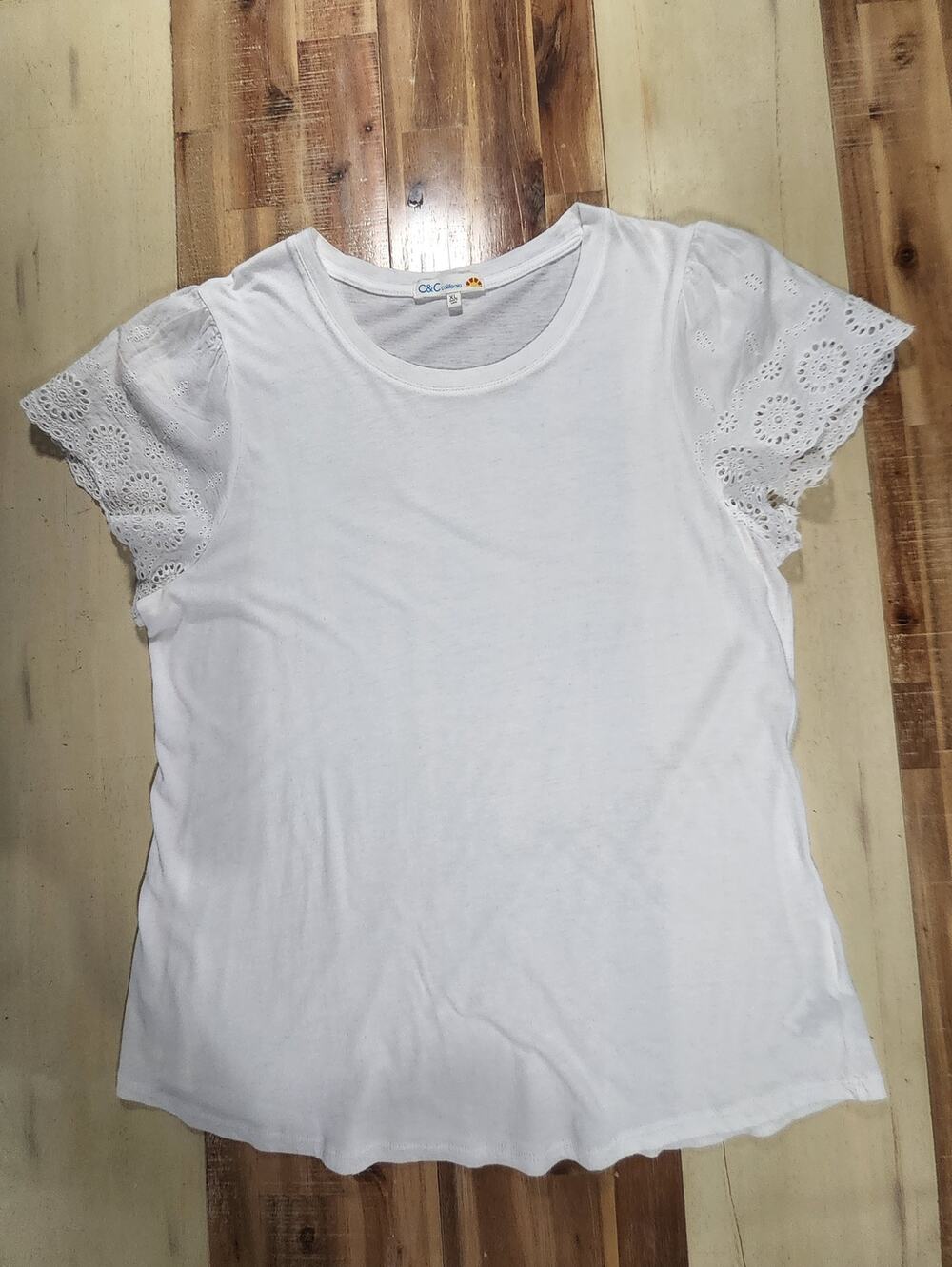 C&C California White Eyelet Flutter Sleeve Top XL Boho